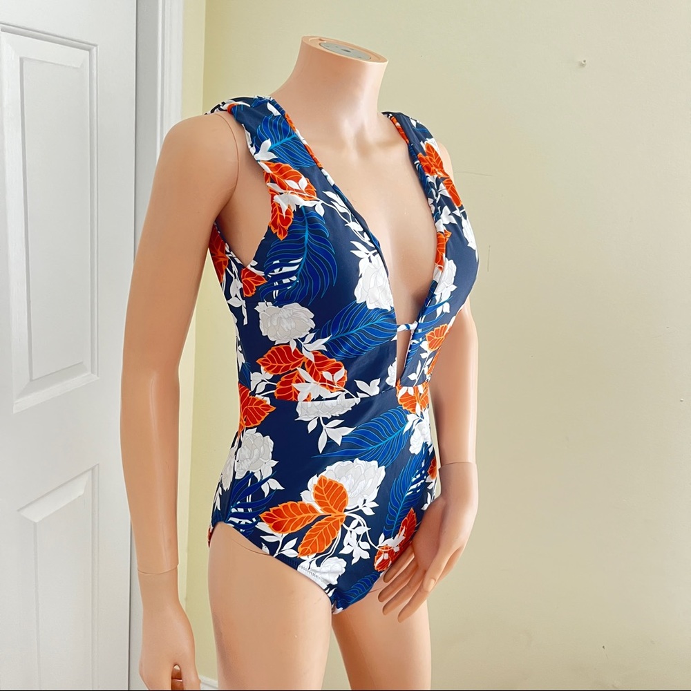 Cupshe orange & navy swimsuit